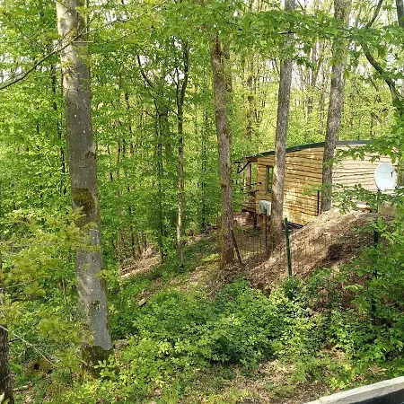 La Aux Ecureuils Chalet *